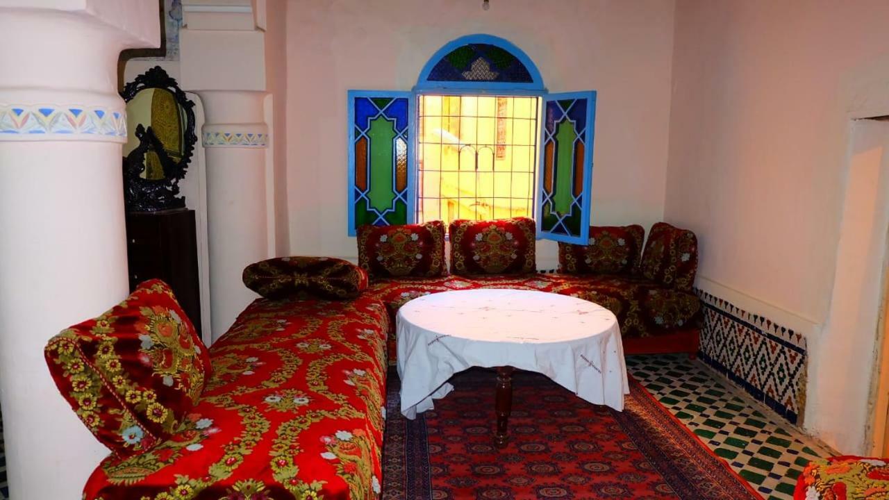 Mille Et Une Nuit Meknès Buitenkant foto